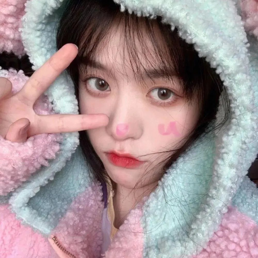 月亮中的亚马逊女人